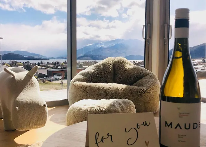 Mcneil Luxury Wanaka