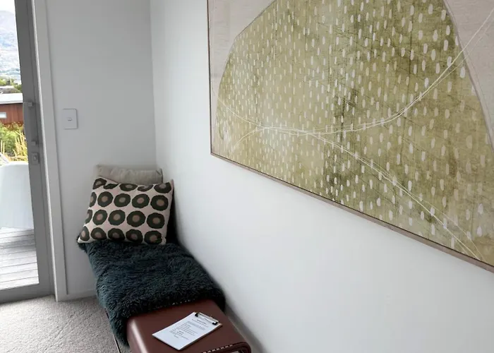 Mcneil Luxury Wanaka